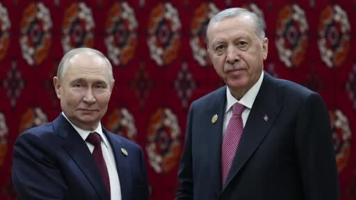 - Cumhurbaşkanı Recep Tayyip Erdoğan ile Rusya Devlet Başkanı Vladimir Putin'in Aşkabat'taki...