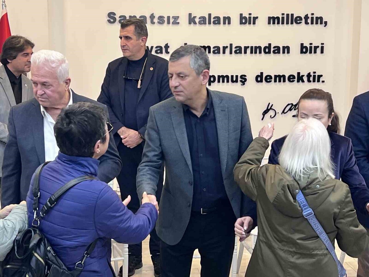 CUMHURİYET HALK PARTİSİ (CHP) GENEL BAŞKANI ÖZGÜR ÖZEL, MEMLEKETİ MANİSA’DA HAYATINI KAYBEDEN...