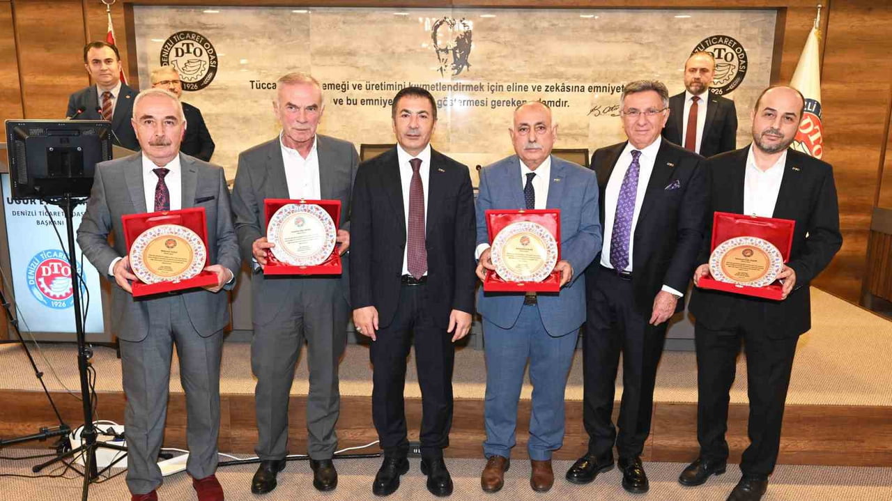 DENİZLİ TİCARET ODASI’NIN (DTO) AYLIK OLAĞAN MECLİS TOPLANTISINDA KONUŞAN DTO BAŞKANI UĞUR...