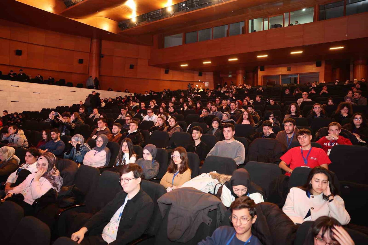 ‘DEVFEST’25 BURSA TEKNOLOJİ FESTİVALİ’, HER YAŞTAN TEKNOLOJİ MERAKLISINI BİR ARAYA...