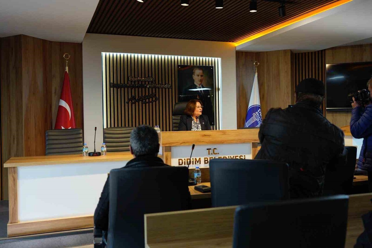 DİDİM BELEDİYE BAŞKANI HATİCE GENÇAY, PAZAR ESNAFLARINI İLGİLENDİREN, PAZARYERLERİ HAKKINDA...