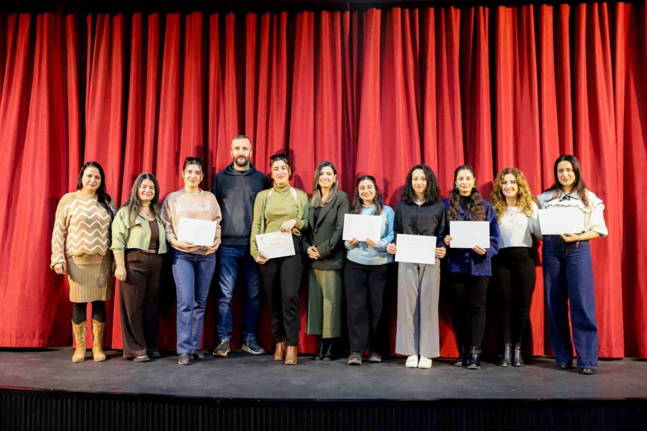 DİYARBAKIR BÜYÜKŞEHİR BELEDİYESİNİN, KADINLARIN DİJİTAL TEKNOLOJİLERE ERİŞİMİNİ ARTIRMAK VE...