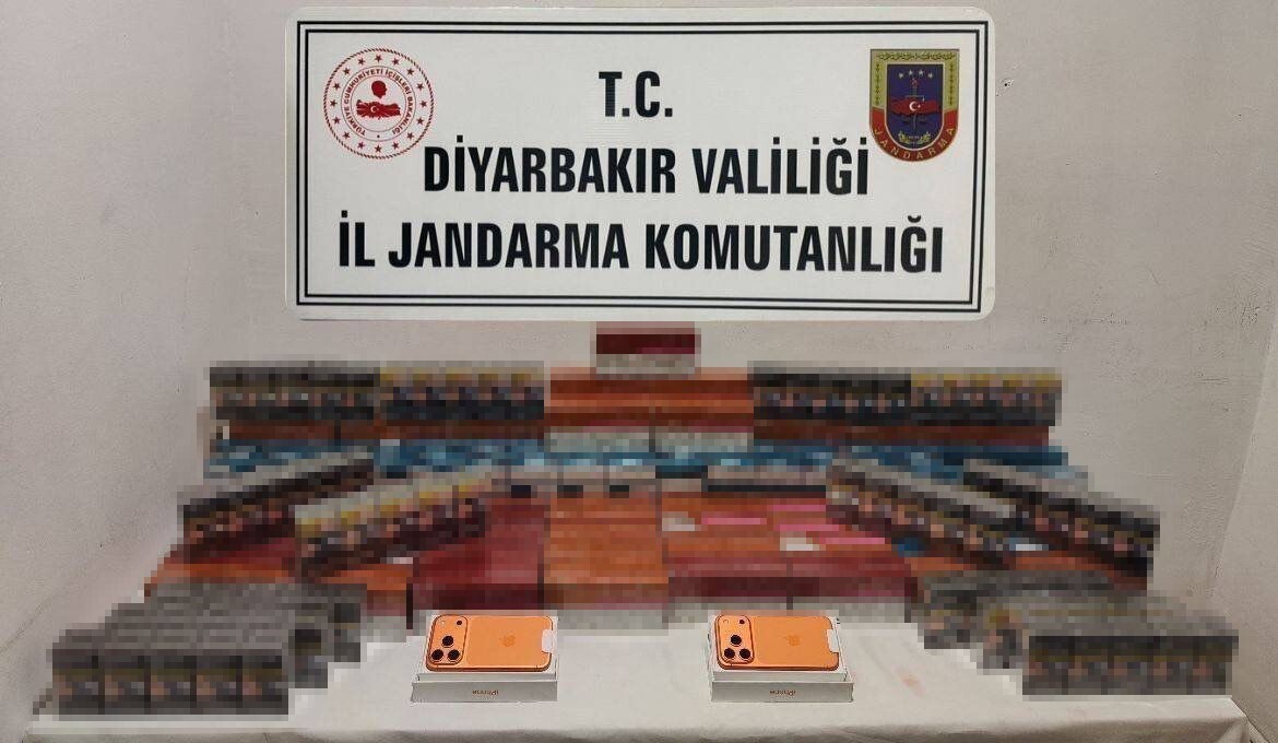 DİYARBAKIR’DA JANDARMA EKİPLERİ TARAFINDAN ÇOK SAYIDA GÜMRÜK KAÇAĞI ÜRÜN ELE...