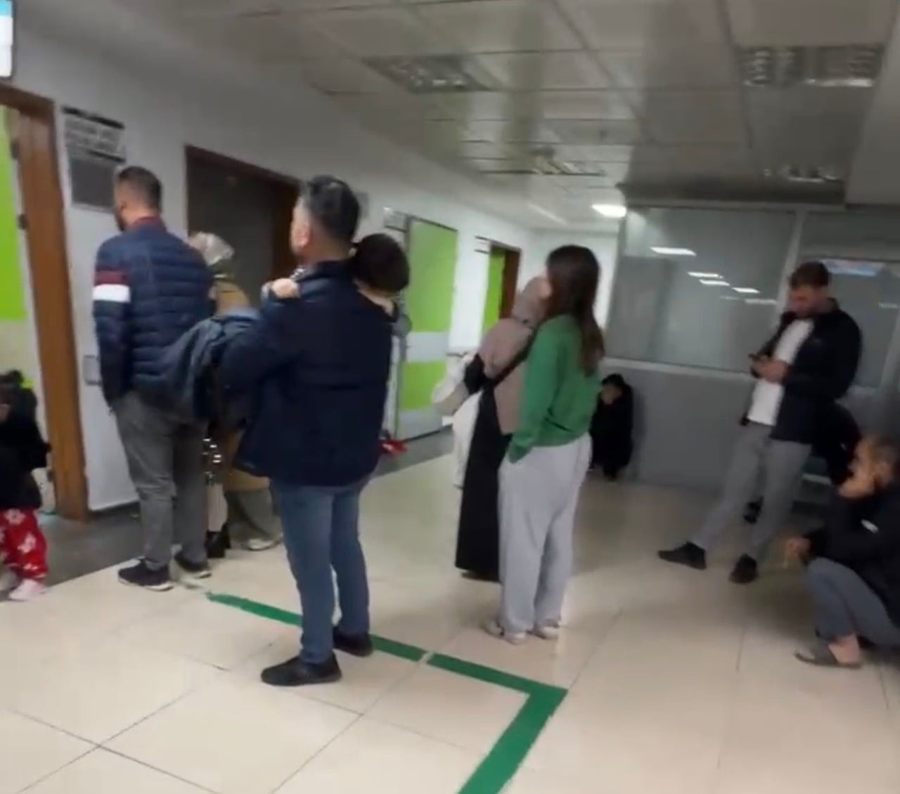 DİYARBAKIR’DA SON GÜNLERDE ARTAN HASTALIK VAKALARI, HASTANELERDE YOĞUNLUĞA NEDEN OLDU. ÖZELLİKLE...