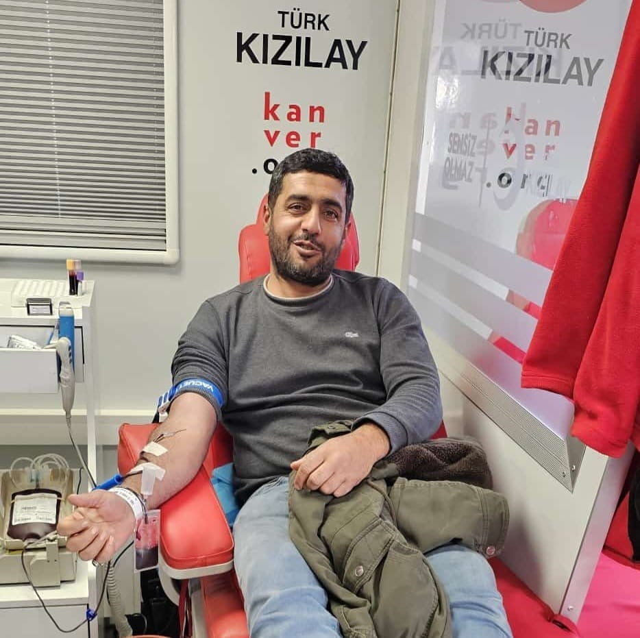 DİYARBAKIR’IN ÇERMİK İLÇESİNDE, PETEKKAYA MAHALLESİ CAMİ İMAM-HATİBİ KAHRAMAN CEYLAN, CEMAATİYLE...