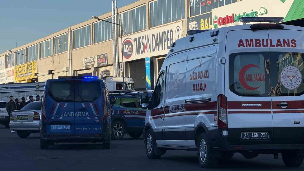 DİYARBAKIR’IN KAYAPINAR İLÇESİNDEKİ 4. SANAYİ SİTESİN’DE İKİ GRUP ARASINDA ALACAK-VERECEK...