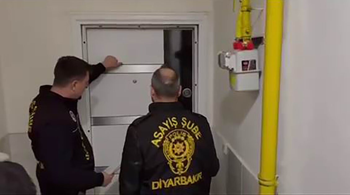 DİYARBAKIR MERKEZLİ 6 İLDE DÜZENLENEN FUHUŞ OPERASYONUNDA 25 KİŞİ TUTUKLANDI.