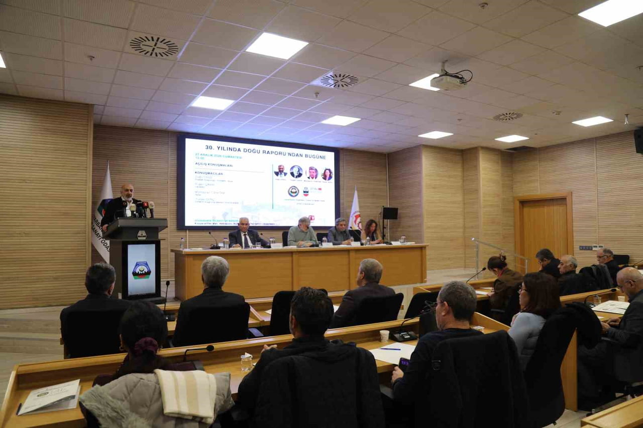 DİYARBAKIR TİCARET VE SANAYİ ODASI (DTSO) YÖNETİM KURULU BAŞKANI MEHMET KAYA, KÜRT SORUNUNUN...