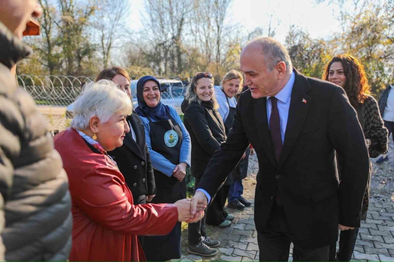 DÜZCE BELEDİYE BAŞKANI DR. FARUK ÖZLÜ, ŞEHİRDE İLK OLMA ÖZELLİĞİ TAŞIYAN DÜZCE KONAKLI KÖYÜ...