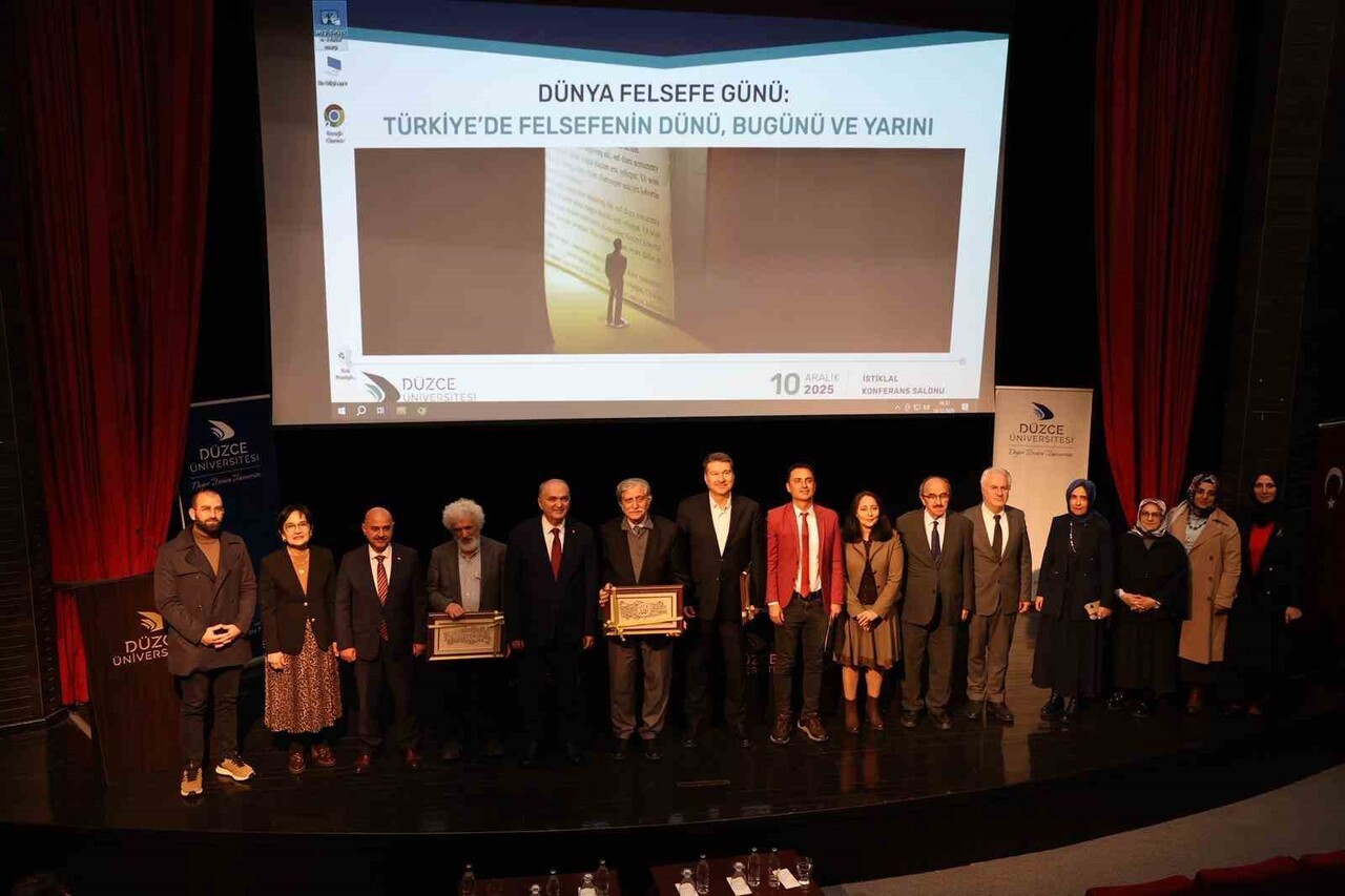 DÜZCE ÜNİVERSİTESİ FEN EDEBİYAT FAKÜLTESİ FELSEFE BÖLÜMÜ İLE KARİYER GELİŞTİRME VE MEZUN İZLEME...