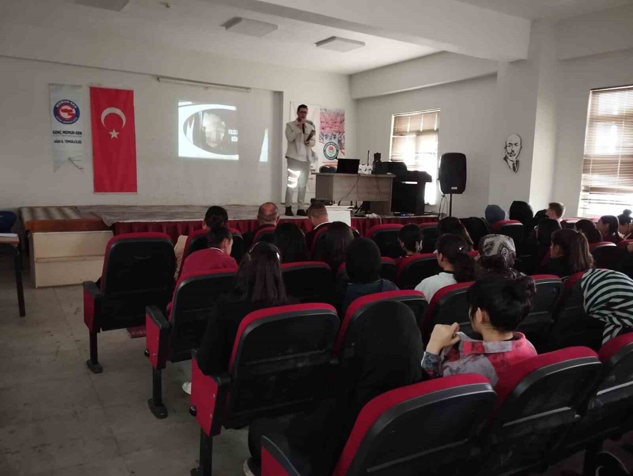 EĞİTİM-BİR-SEN PATNOS TEMSİLCİLİĞİ, DÖRT YÜZÜ AŞKIN ÖĞRENCİ VE ONLARCA DANIŞMAN ÖĞRETMENİN...