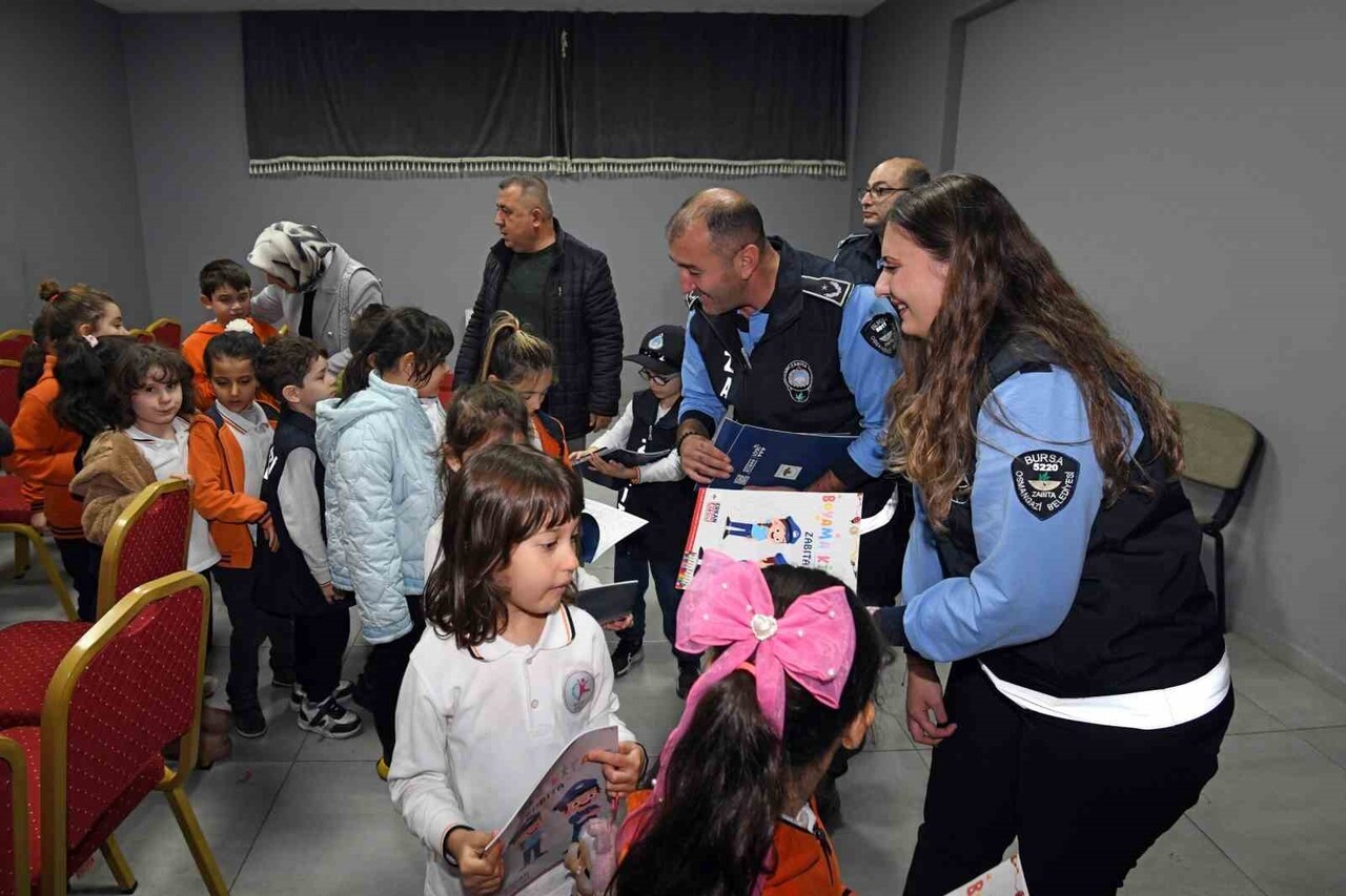 EĞİTİM FAALİYETLERİNİ HIZ KESMEDEN SÜRDÜREN OSMANGAZİ BELEDİYESİ, ÖĞRENCİLER İÇİN HEM EĞLENCELİ...