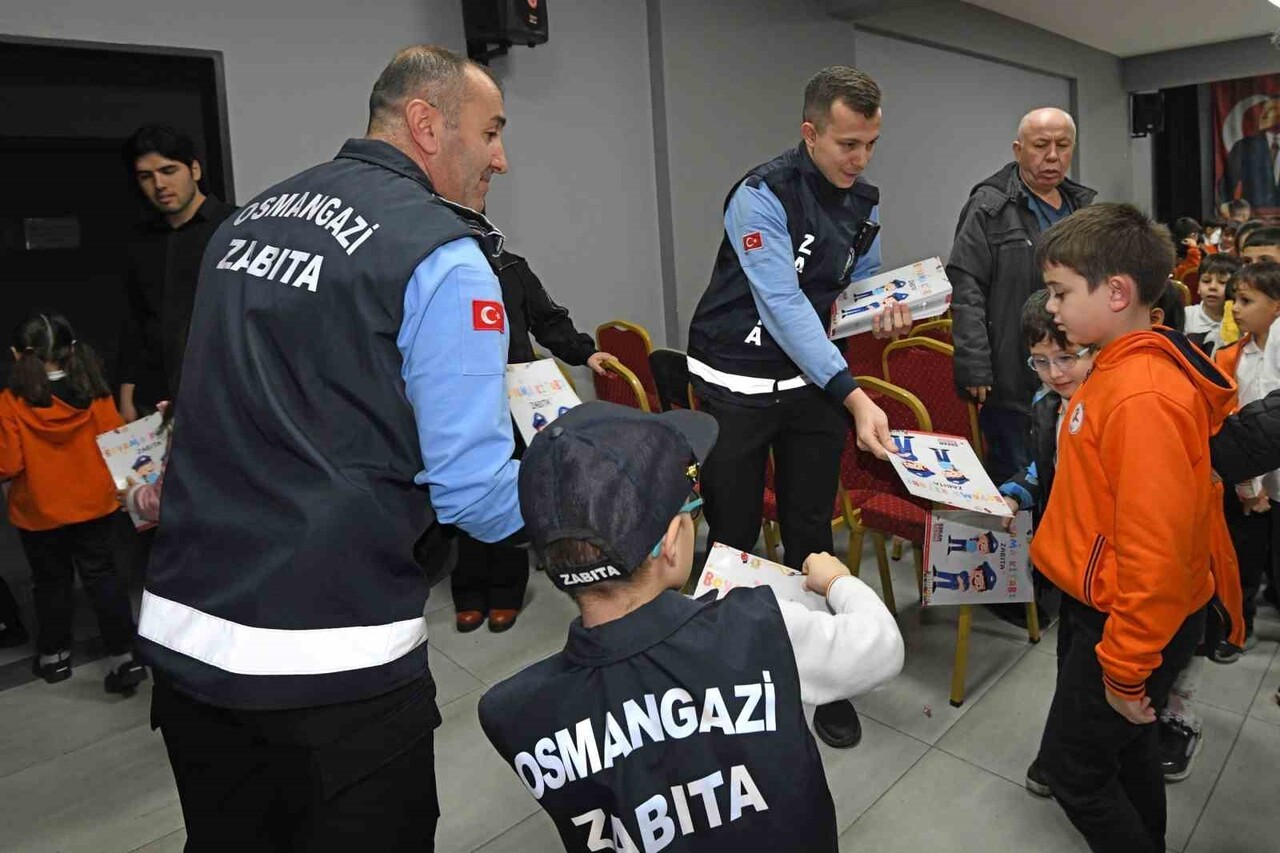 EĞİTİM FAALİYETLERİNİ HIZ KESMEDEN SÜRDÜREN OSMANGAZİ BELEDİYESİ, ÖĞRENCİLER İÇİN HEM EĞLENCELİ...