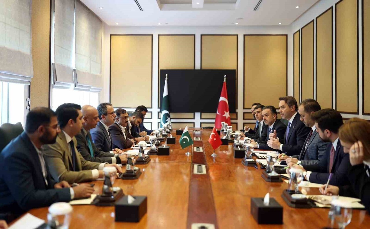 ENERJİ VE TABİİ KAYNAKLAR BAKANI ALPARSLAN BAYRAKTAR, PAKİSTAN TEMASLARI KAPSAMINDA HAM PETROL VE...