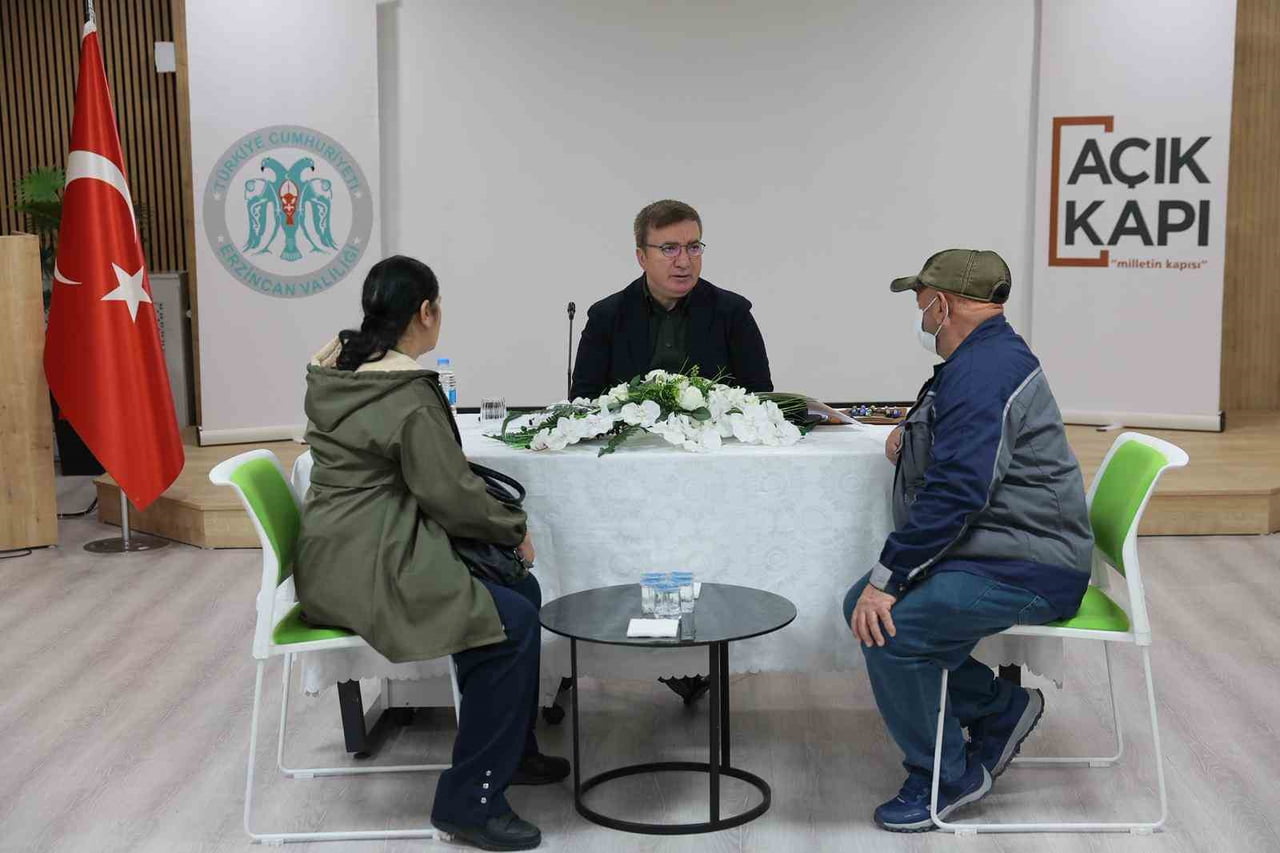 ERZİNCAN'DA HALK GÜNÜ TOPLANTISI DÜZENLENDİ