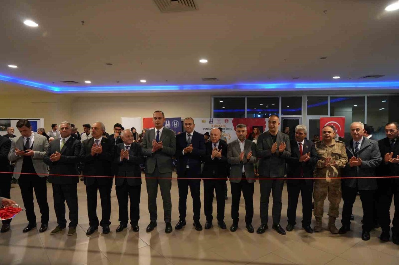 ERZURUM'DA 3 ARALIK DÜNYA ENGELLİLER GÜNÜ MÜNASEBETİYLE BİR DİZİ PROGRAM DÜZENLENDİ. MEHTER TAKIMI...