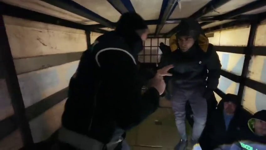 ERZURUM EMNİYET MÜDÜRLÜĞÜ’NE BAĞLI EKİPLER, BİR AY İÇİNDE 203 DÜZENSİZ GÖÇMEN...