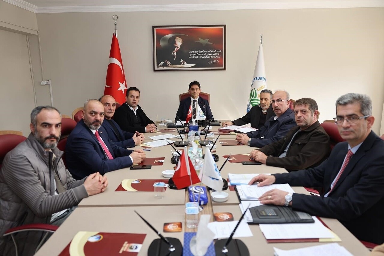 ERZURUM TİCARET BORSASI’NCA YAPILAN AÇIKLAMADA, ÜYELERDEN GELEN YOĞUN TALEPLER DOĞRULTUSUNDA...