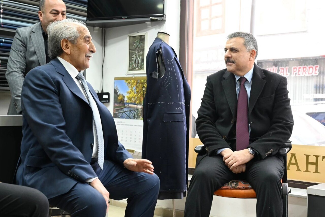 ERZURUM VALİSİ MUSTAFA ÇİFTÇİ, KENTİN KÖKLÜ TİCARET GELENEĞİNİN YAŞATILDIĞI BAT PAZARI ÇARŞISI’NDA...