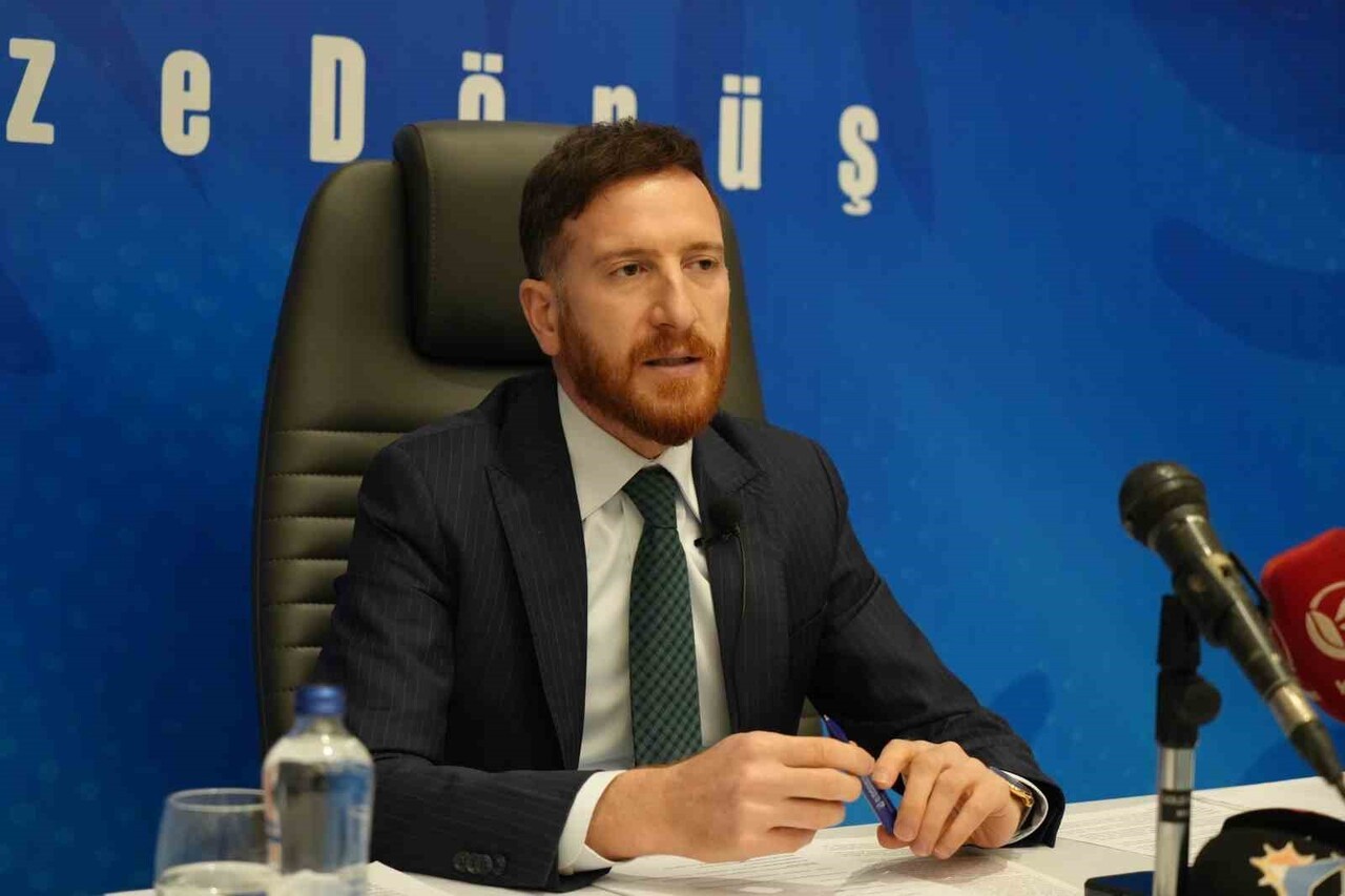 ERZURUMSPOR FK BAŞKANI AHMET DAL, DÜZENLEDİĞİ BASIN TOPLANTISINDA TAKIMIN LİGDEKİ DURUMU, EKONOMİK...