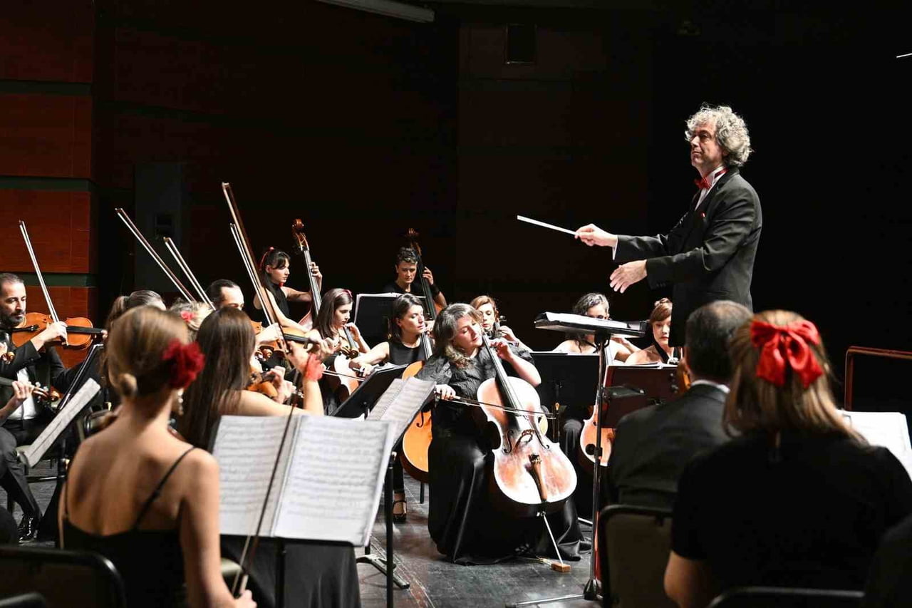 ESKİŞEHİR'DE ANADOLU ÜNİVERSİTESİ DEVLET KONSERVATUVARI BÜNYESİNDE FAALİYET GÖSTEREN ANADOLU...