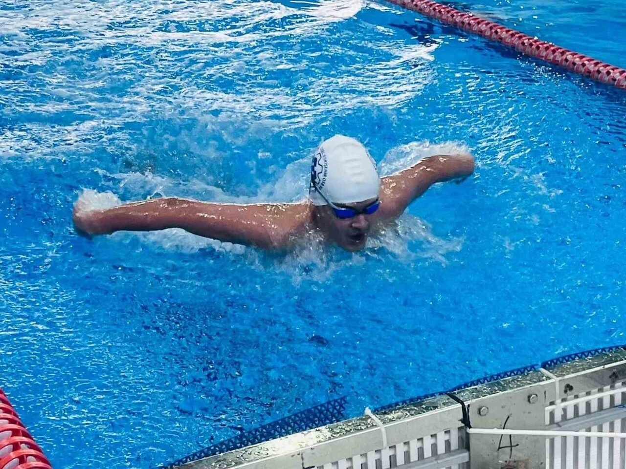 ESKİŞEHİR'DE DÜZENLENEN 'OKUL SPORLARI GENÇLER İL BİRİNCİLİĞİ YÜZME' MÜSABAKALARI DEVAM...