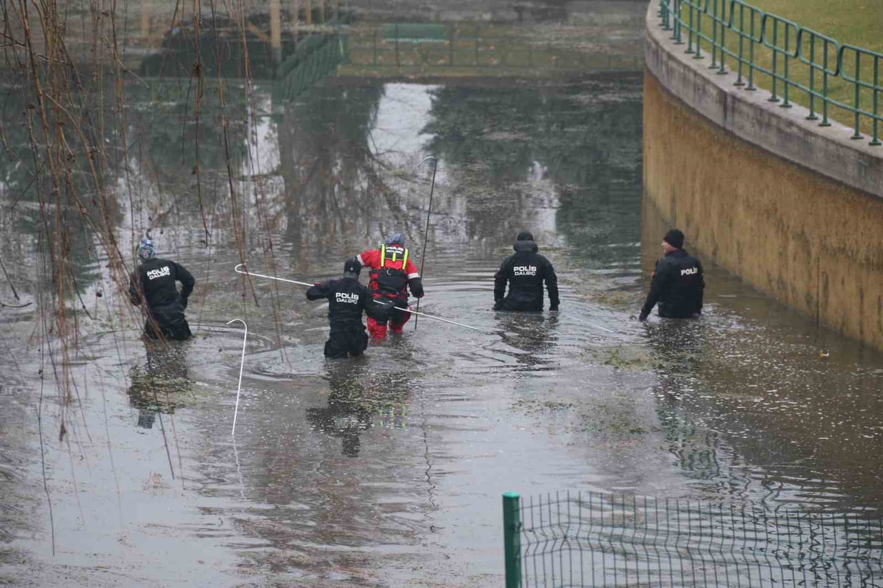 ESKİŞEHİR’DE 7 GÜNDÜR KAYIP OLAN 51 YAŞINDAKİ TÜRKÇE ÖĞRETMENİ TUNCAY ARSLAN’I, BULMAK İÇİN ANKARA...