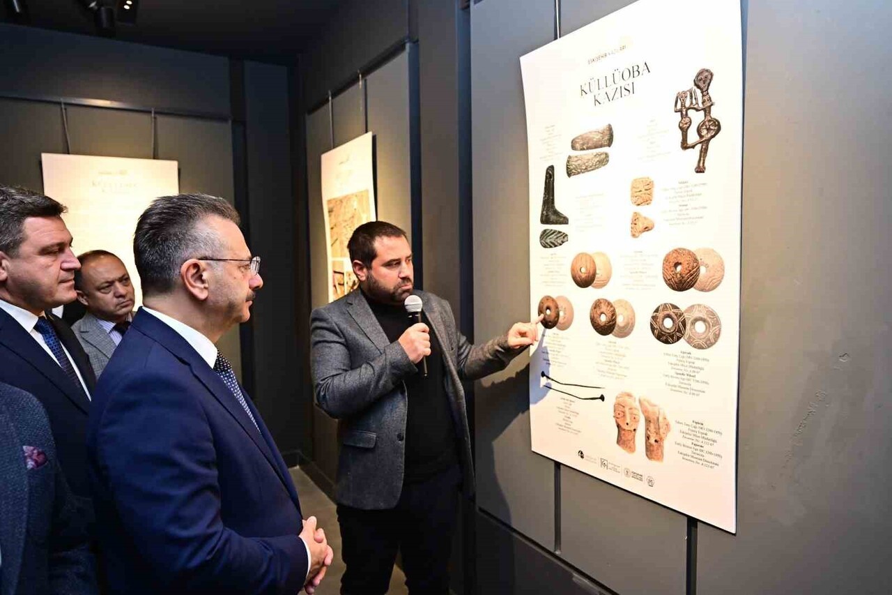 ESKİŞEHİR KAZILARI SERGİSİ'NİN AÇILIŞ PROGRAMI, VALİ HÜSEYİN AKSOY VE PROTOKOLÜN KATILIMIYLA...