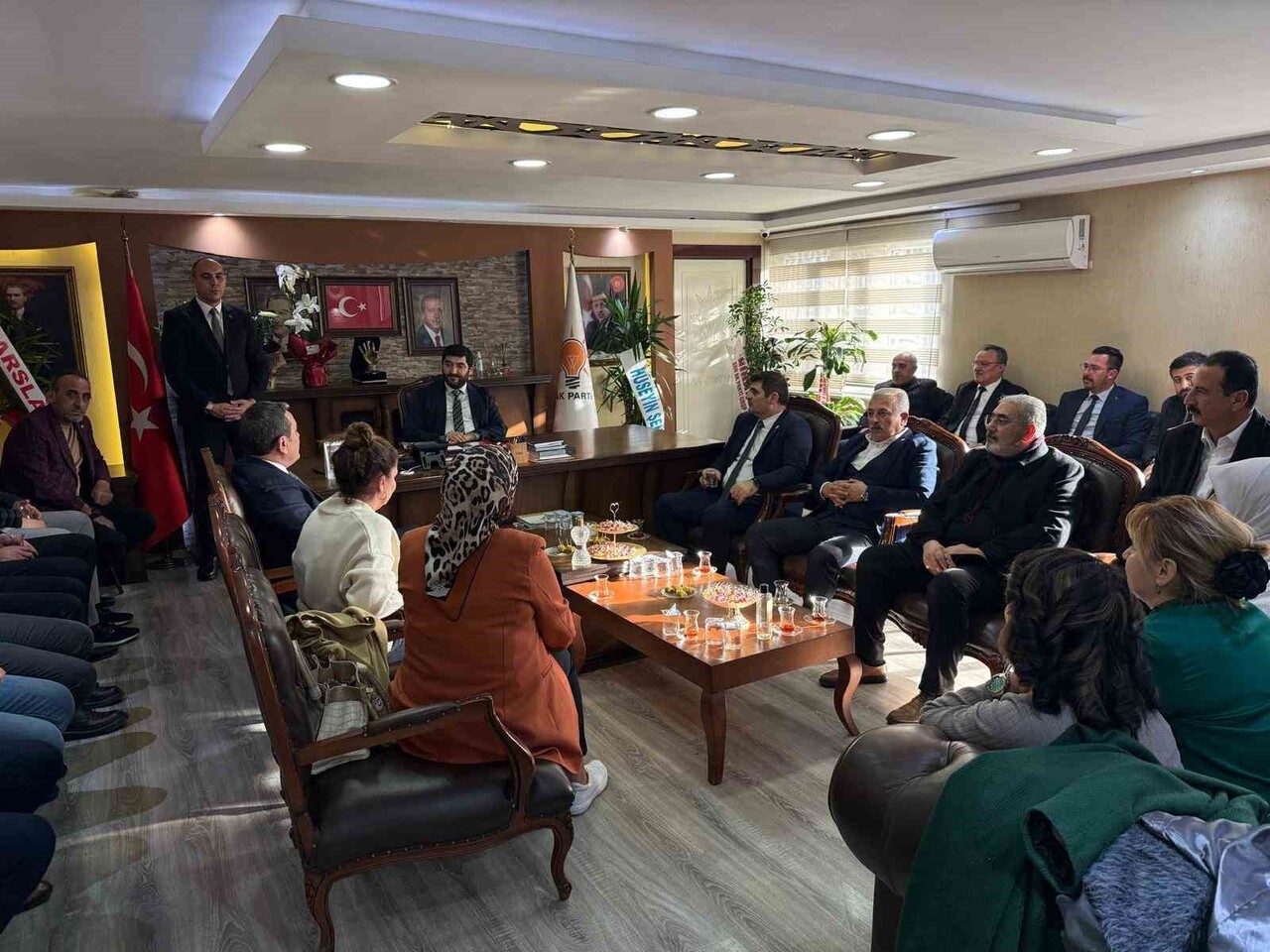 ETİMESGUT AK PARTİ İLÇE BAŞKANI OLARAK ATANAN YASİN ŞANKAZAN’A, MİLLİYETÇİ HAREKET PARTİSİ...