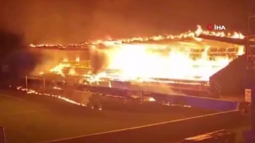 Finlandiya'da FC Haka kulübünün küme düşmesinin ardından 15 yaşındaki 3 taraftarının Tehtaan...