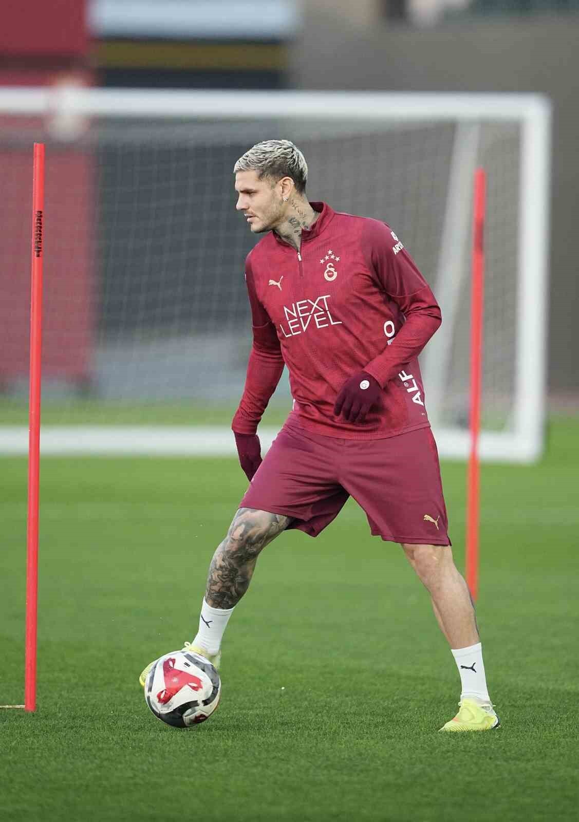 GALATASARAY, ZİRAAT TÜRKİYE KUPASI’NDA RAMS BAŞAKŞEHİR İLE YAPACAĞI MAÇIN HAZIRLIKLARINA YAPTIĞI...