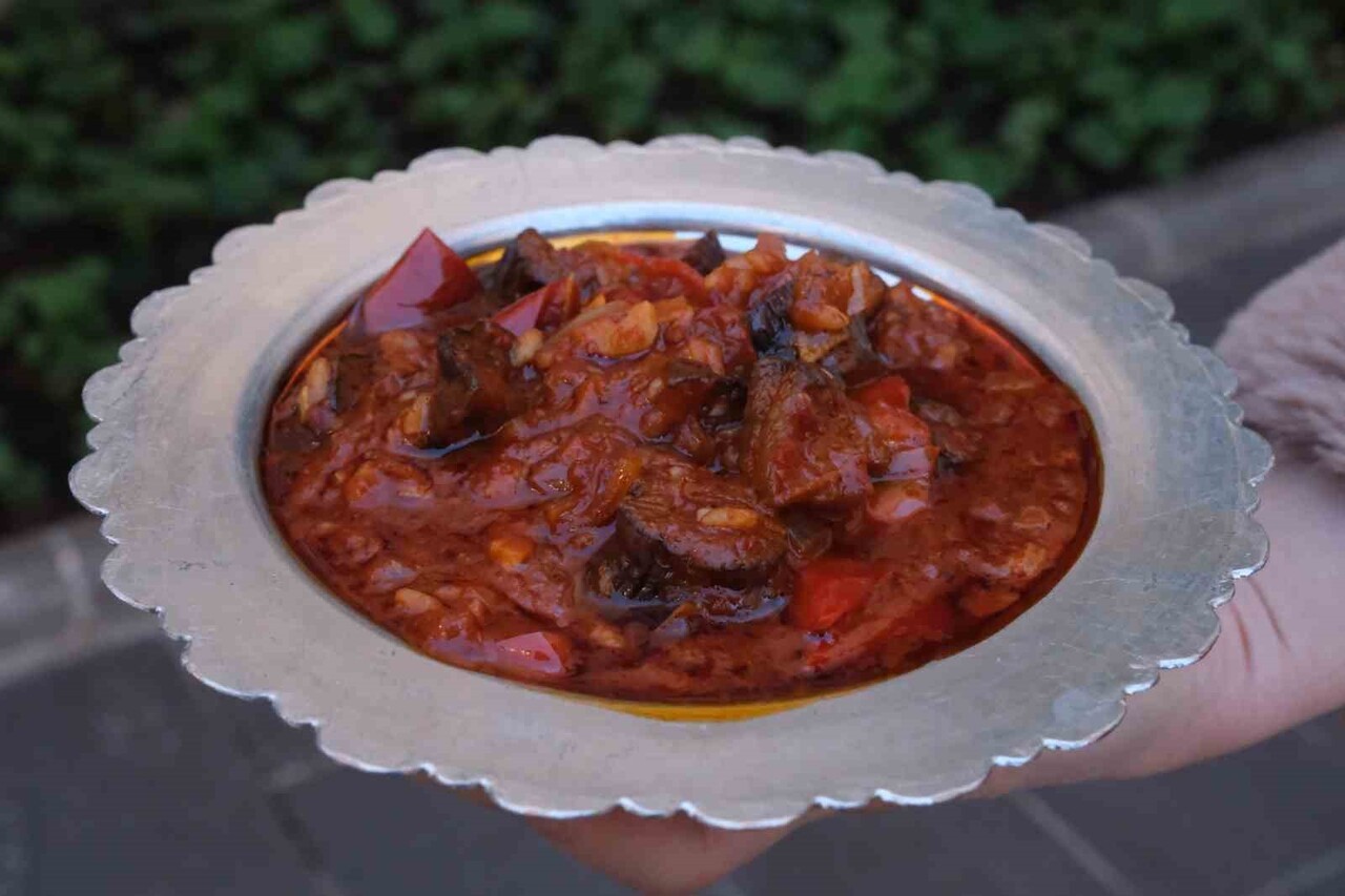 GAZİANTEP'E ÖZGÜ BİR YEMEK OLAN MICIRIK AŞI'NIN, TASTE ATLAS'IN KULLANICI PUANLARINA DAYANARAK...