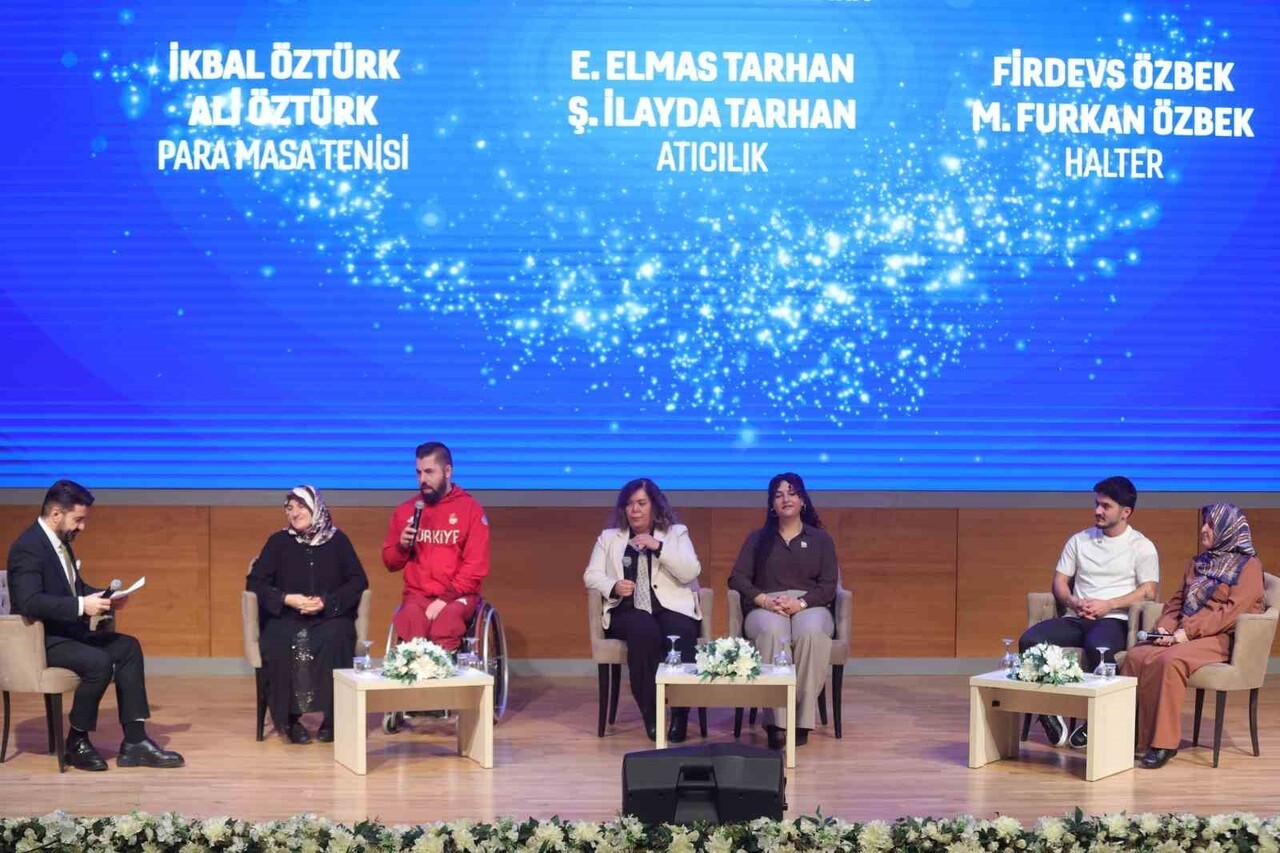 GENÇLİK VE SPOR BAKANI DR. OSMAN AŞKIN BAK, FARKLI BRANŞLARDA ŞAMPİYONLUK YAŞAMIŞ SPORCULAR VE...