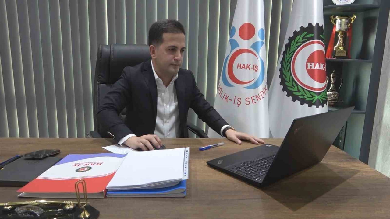 HAK-İŞ İL BAŞKANI VE ÖZ SAĞLIK İŞ ŞUBE BAŞKANI MEHMET AKÜZÜM, 2025 YILINI DEĞERLENDİRDİ VE 2026...