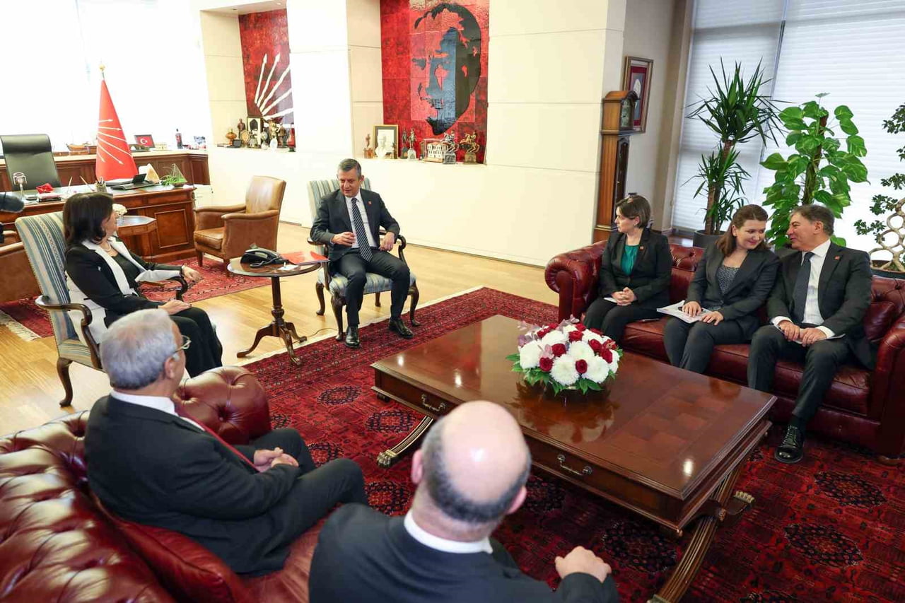 HALKLARIN EŞİTLİK VE DEMOKRASİ PARTİSİ (DEM PARTİ) İMRALI HEYETİ ÜYELERİ, CUMHURİYET HALK PARTİSİ...