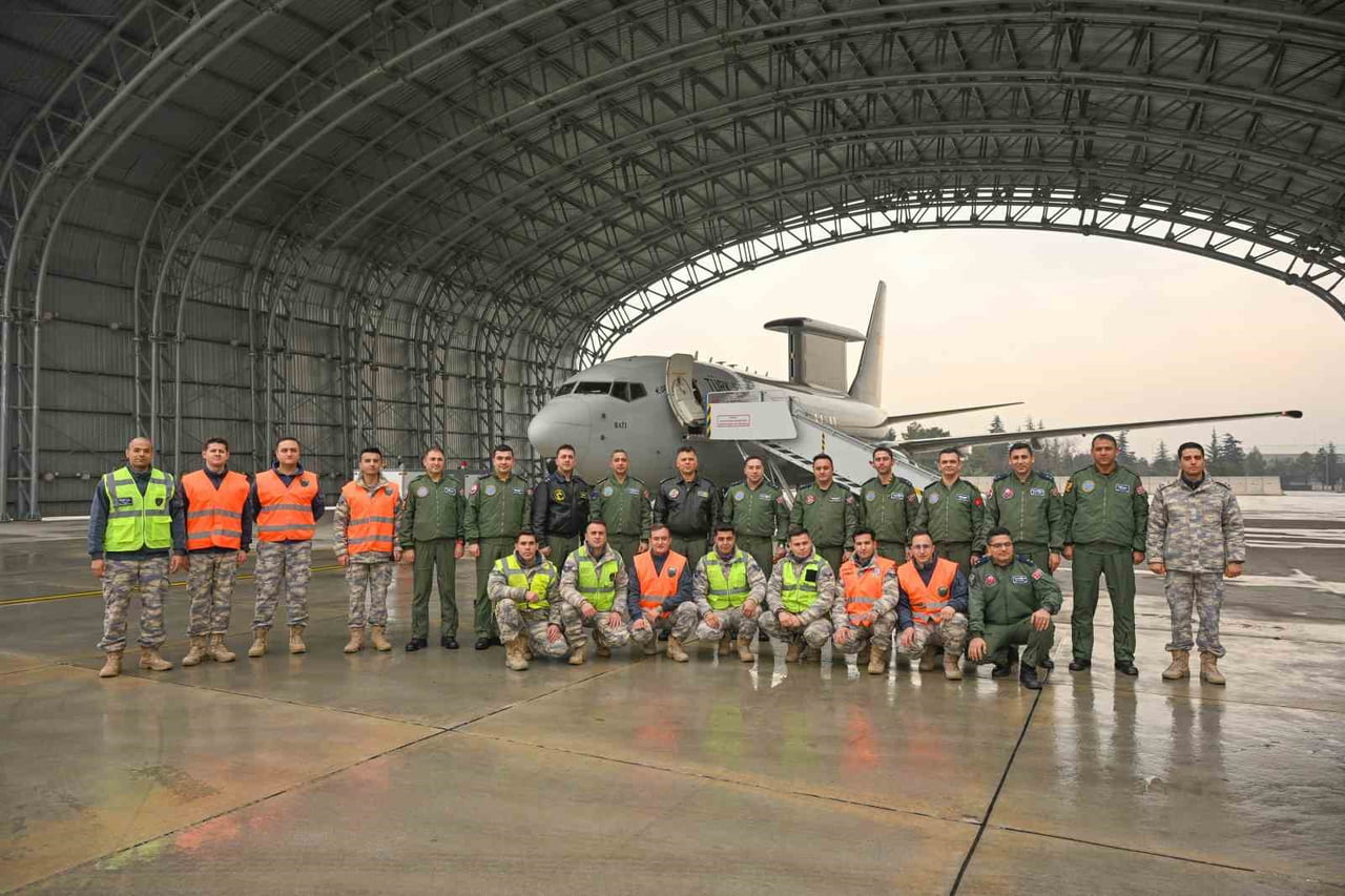 HAVA KUVVETLERİ KOMUTANLIĞINA BAĞLI MUHARİP VE DESTEK UÇAKLARI, KIBRIS ADASI'NIN GÜNEYİNDE...