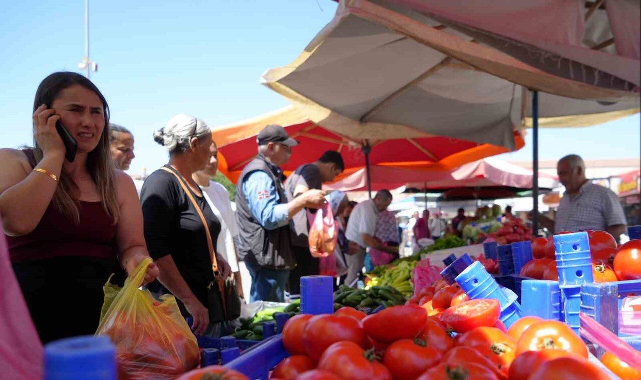 HİZMET ÜRETİM ENDEKSİ YILLIK YÜZDE 3,4 ARTTI