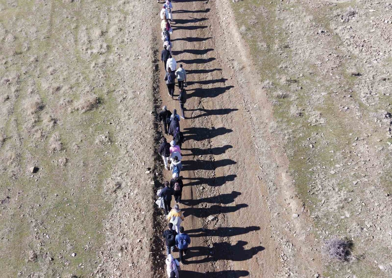 İÇİŞLERİ BAKANLIĞI DESTEĞİYLE YÜRÜTÜLEN “ADIMLARLA KEŞFET” PROJESİ KAPSAMINDA FARKLI MESLEK...