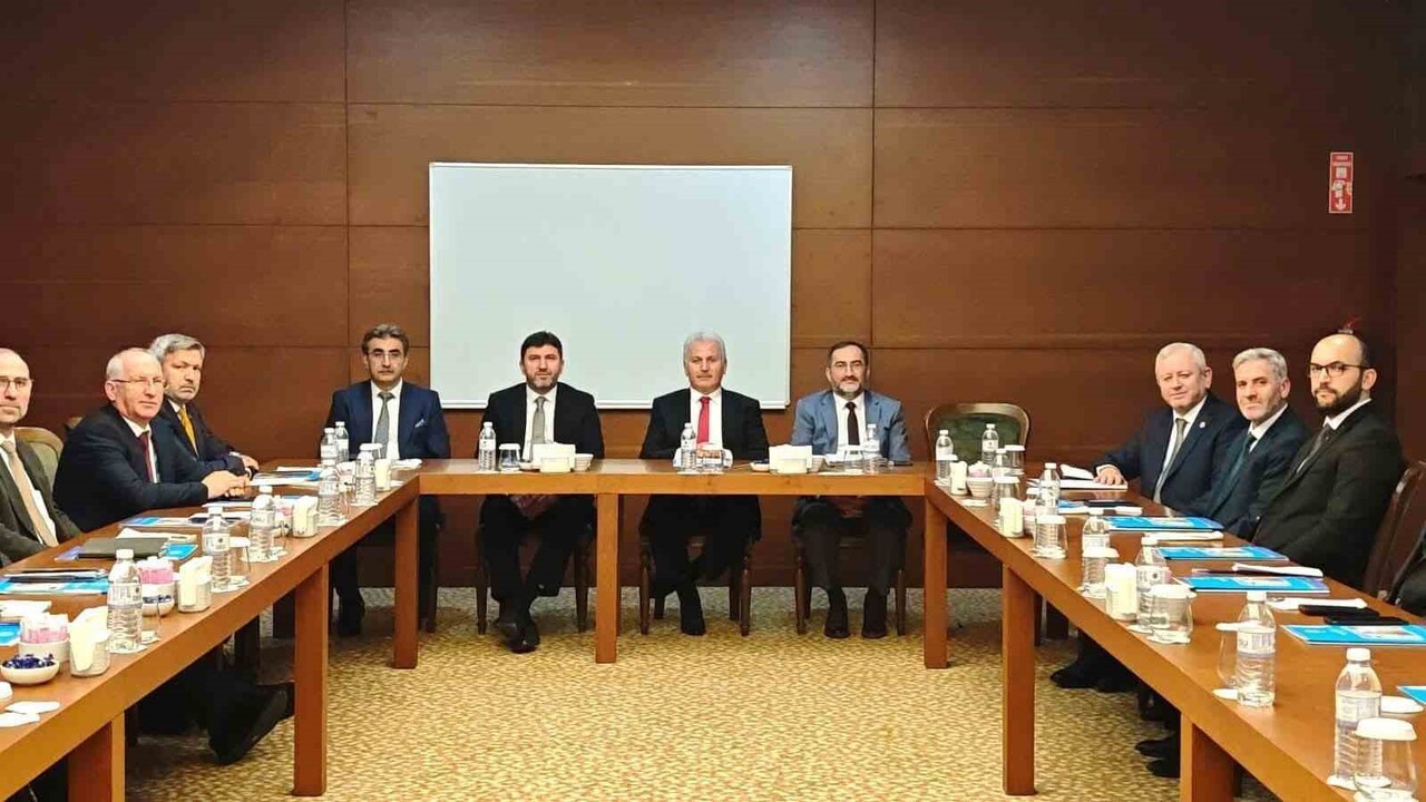 İLÇE MÜFTÜLERİ TOPLANTISI MANAVGAT’TA GERÇEKLEŞTİRİLDİ