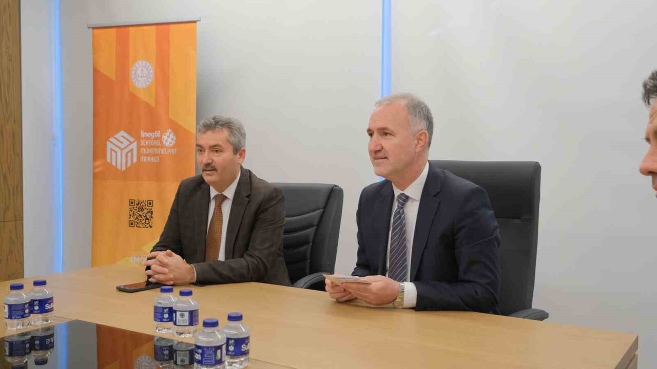 İNEGÖL BELEDİYESİ’NİN ÇEVRE VE TEMİZLİK KONUSUNDA VERDİĞİ ÖNEMLİ MÜCADELELERDEN BİRİ OLAN...