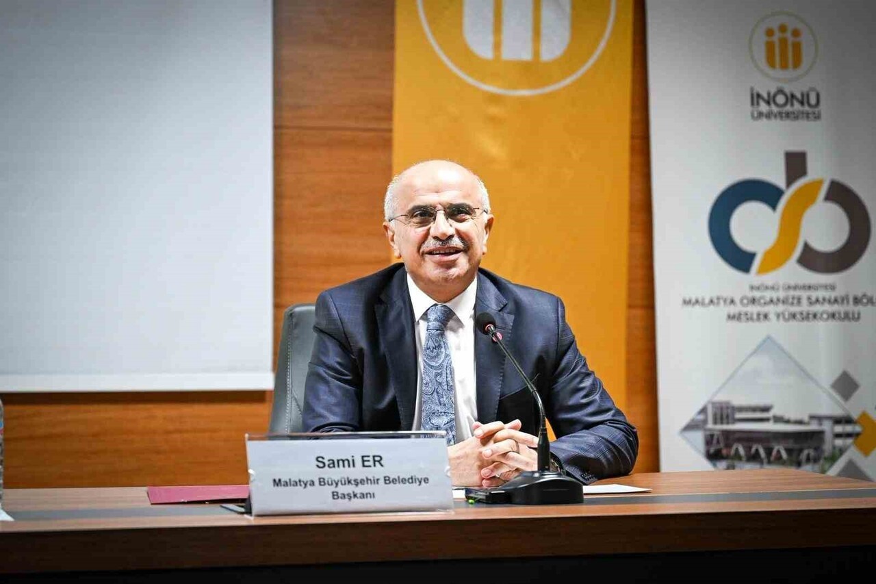 İNÖNÜ ÜNİVERSİTESİ OSB MESLEK YÜKSEKOKULU ÖĞRENCİLERİYLE SÖYLEŞİDE BULUŞAN MALATYA BÜYÜKŞEHİR...