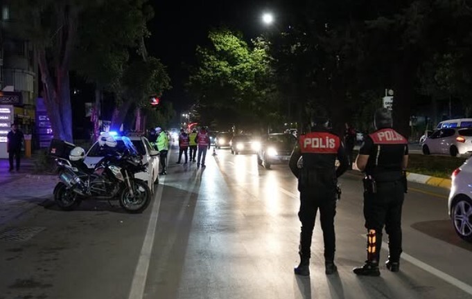 ISPARTA İL EMNİYET MÜDÜRLÜĞÜ NARKOTİK SUÇLARLA MÜCADELE ŞUBE MÜDÜRLÜĞÜ EKİPLERİNCE SON BİR HAFTADA...