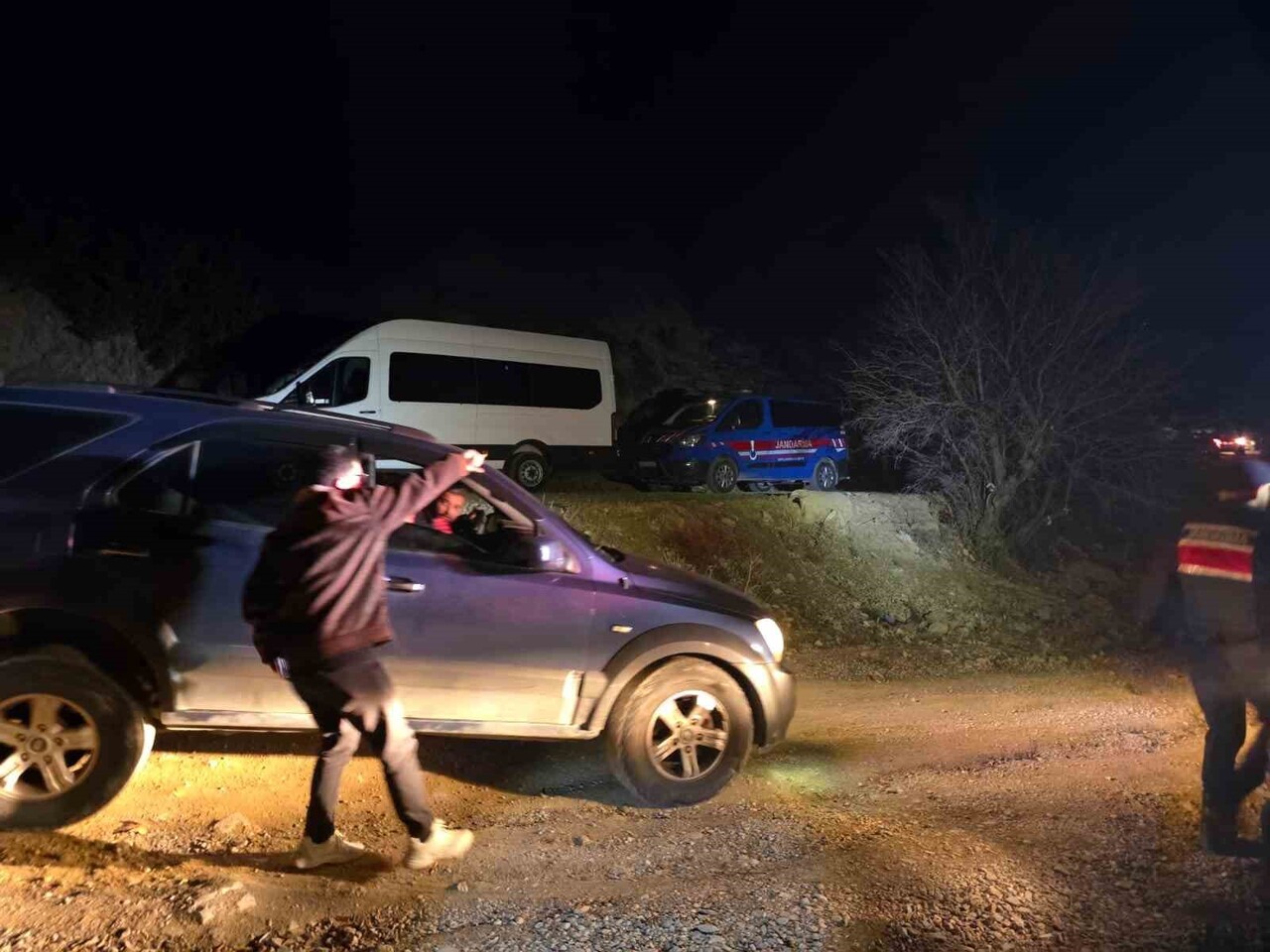 ISPARTA’NIN SAV KASABASI’NDA EVDEN AYRILDIKTAN SONRA KAYBOLAN 12 YAŞINDAKİ ÇOCUK, AKILLI SAATİ...