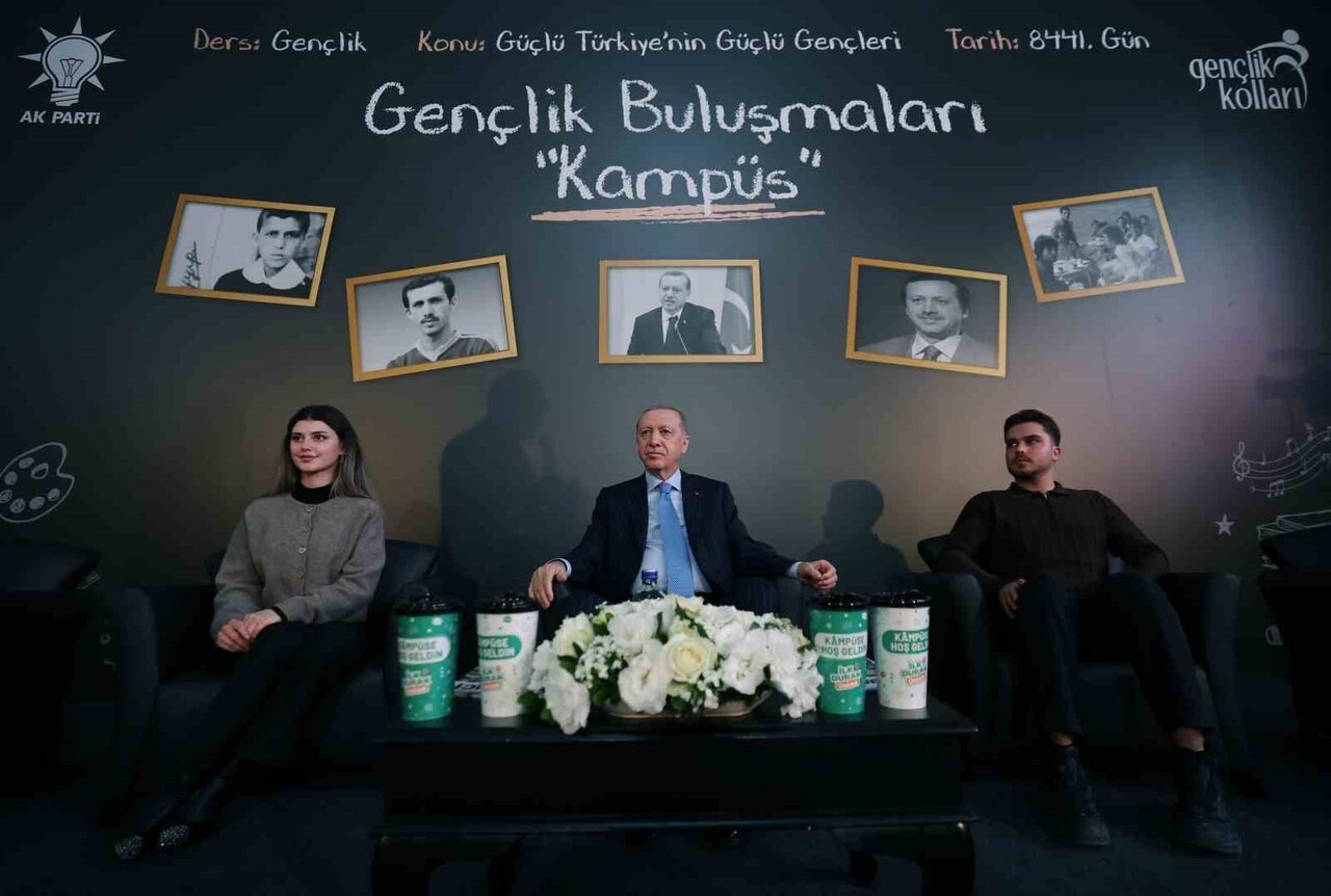 İSTANBUL'DA GENÇLERLE BİR ARAYA GELEN CUMHURBAŞKANI RECEP TAYYİP ERDOĞAN, "MAĞARALAR BOŞALDI...