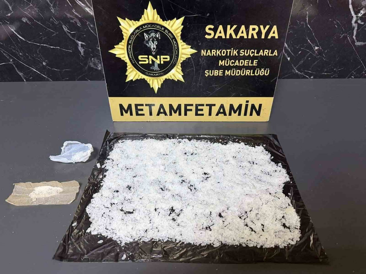 İSTANBUL’DAN ZONGULDAK’A UYUŞTURUCU MADDE SEVK ETTİĞİ TESPİT EDİLEN İKİ ŞAHIS, SAKARYA’NIN KARASU...