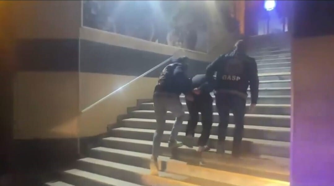 İSTANBUL EMNİYET'İNDEN YENİ NESİL ÇETELERE OPERASYON: 10 GÖZALTI