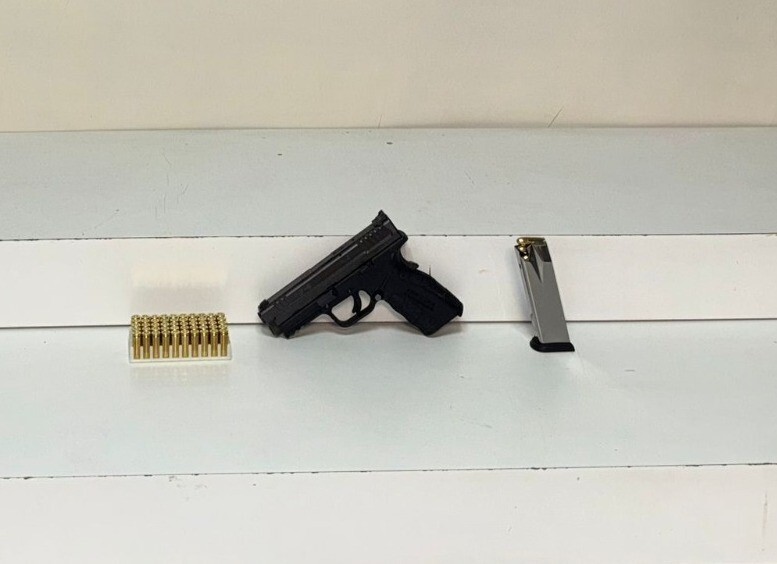 İSTANBUL KÜÇÜKÇEKMECE'DE BİR KİŞİ, BALKONDA TARTIŞTIĞI KOMŞUSUNA SİLAHLA ATEŞ ETTİ. OLAYDA...