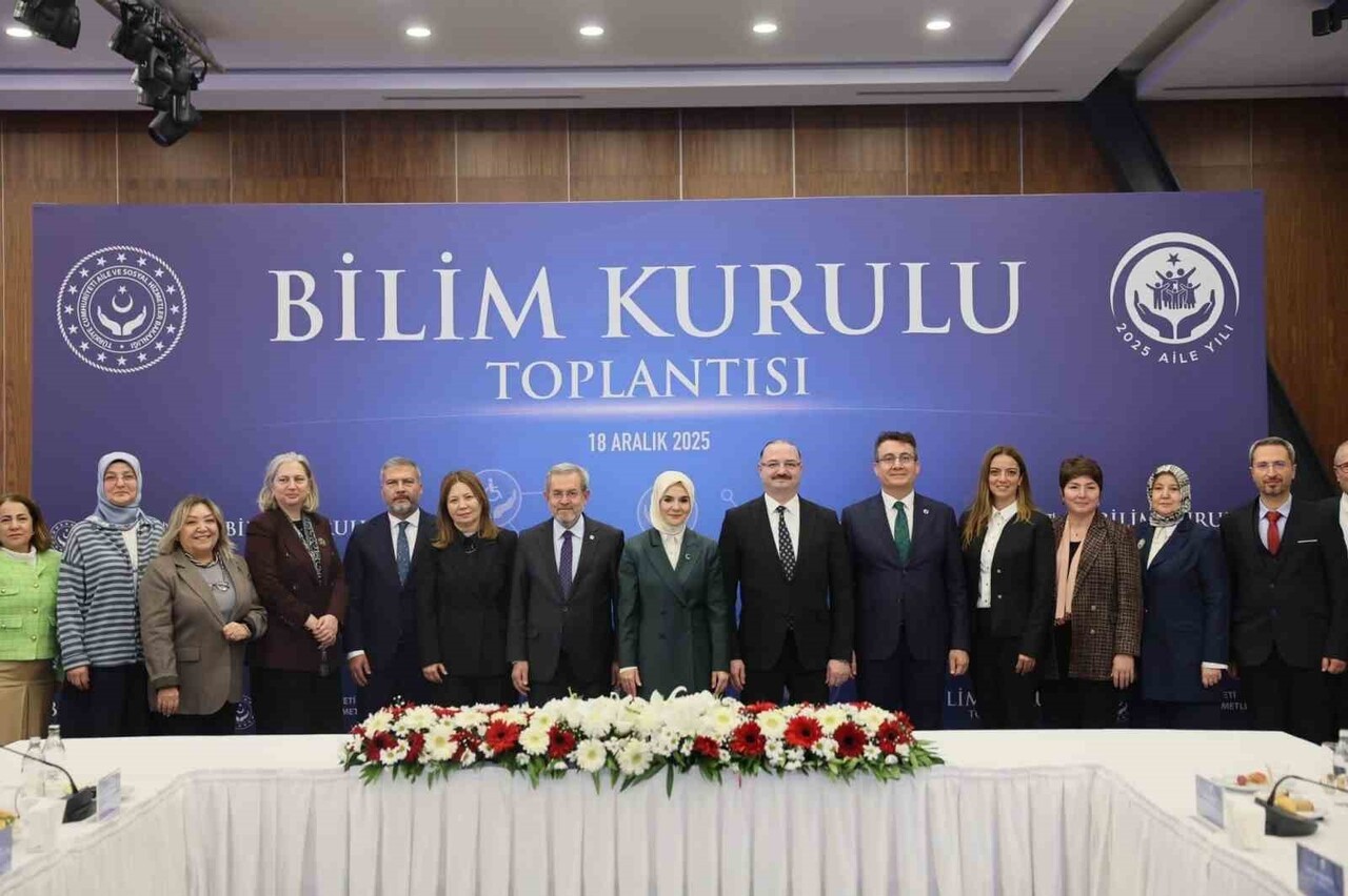 İYTE REKTÖRÜ PROF. DR. YUSUF BARAN, AİLE VE SOSYAL HİZMETLER BAKANLIĞI BÜNYESİNDE FAALİYET...