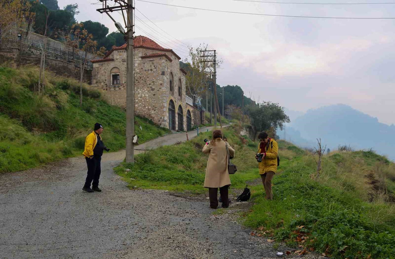 İZMİR'DEN GELEN FOTOĞRAF TUTKUNLARI, MANİSA'NIN TARİHİ VE DOĞAL MİRASINI OBJEKTİFLERİYLE...
