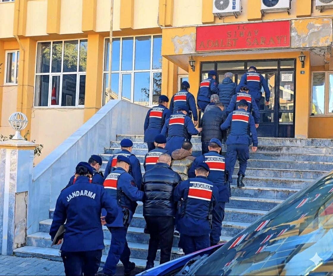 JANDARMADAN SİBER DOLANDIRICILIK OPERASYONU, 2 TUTUKLAMA